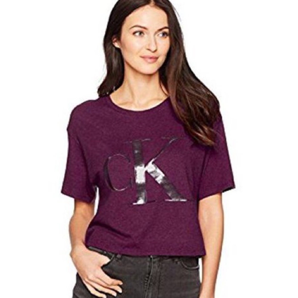 Calvin Klein Cropped Tee